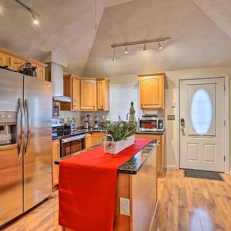 Charming Boston Area Home Less Than 1 Mi To Revere Beach! 외부 사진